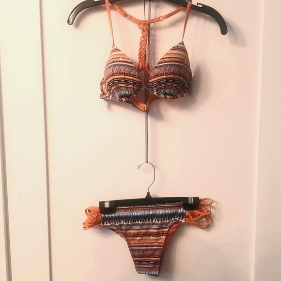 Aqua Rose tribal pattern Pushup t-back Brazilian bottom bikini ๐ size xs - Picture 1 of 4